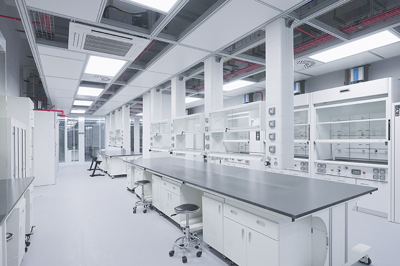 平南实验室革新：安全与科技的现代融合
